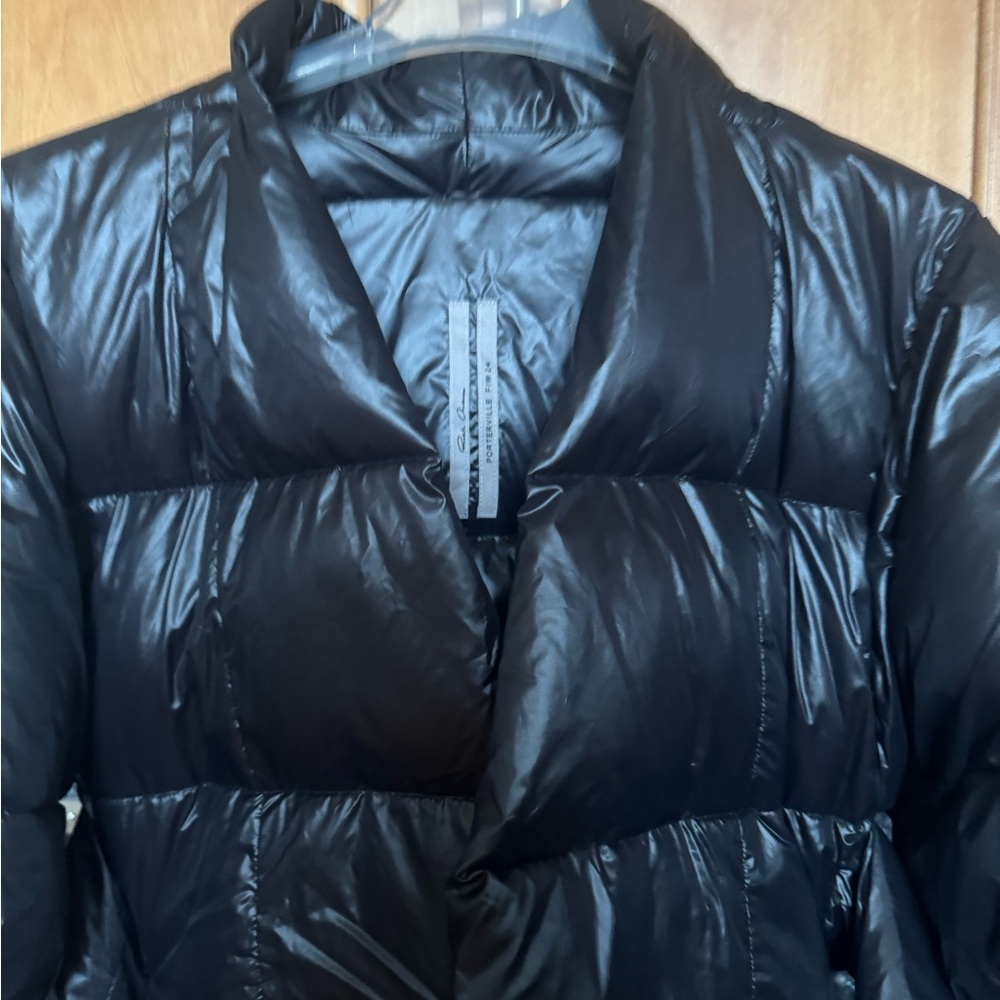 Black Puffer Belted Jacket - Picture 12 of 16
